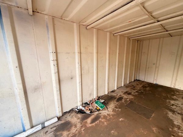 21 x 8 SHIPPING CONTAINER SITE STORAGE...1055 377231294