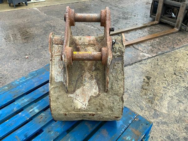 18" DIGGING BUCKET....45mm PINS.....2008. 377231368