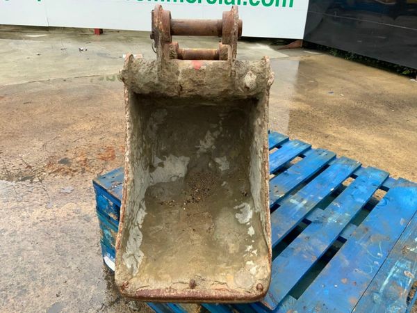 18" DIGGING BUCKET....45mm PINS.....2008. 377231370