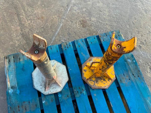 CABLE TRAILER / DRUM STANDS........617-2. 377231374