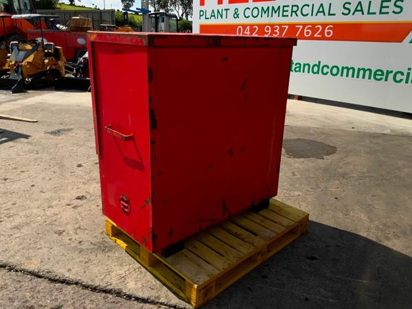 ARMORGARD TOOL CHEST / WORKSHOP VAULT....1374t. 377231382