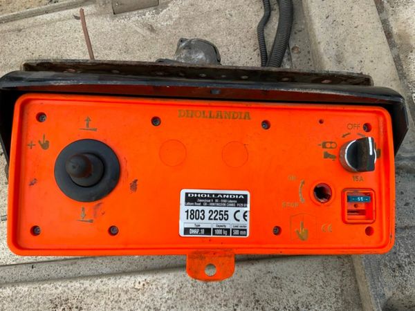 DHOLLANDIA TUCK AWAY TAIL LIFT.....1000kg...2255 377231398