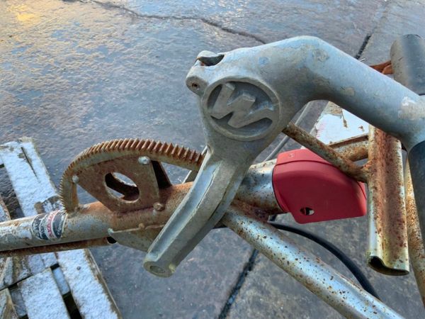 36 inch WHITEMAN POWER FLOAT........REPAIRS. 377231552