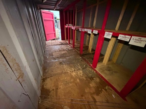 20 ft SITE STORAGE CONTAINER with racking....1053T 377231512