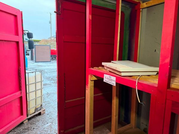 20 ft SITE STORAGE CONTAINER with racking....1053T 377231516