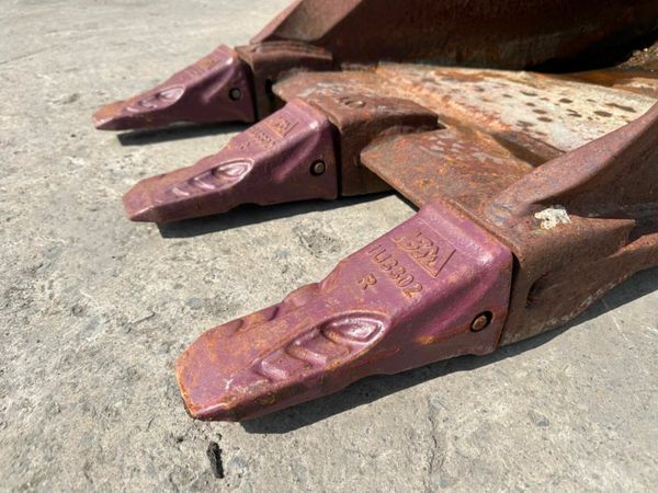 24"... BMC... DIGGING BUCKET ...80MM.... 949 DB 377231843