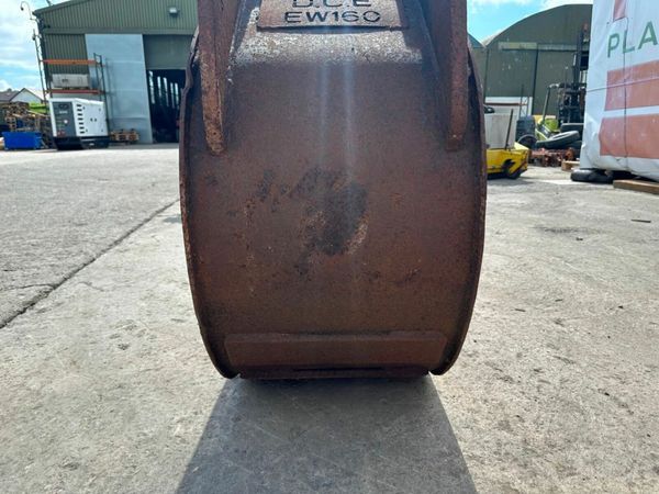 24"... BMC... DIGGING BUCKET ...80MM.... 949 DB 377231853