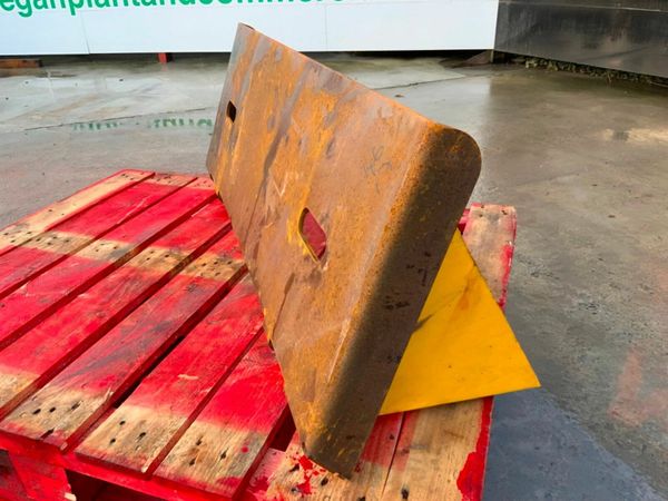 BOBCAT MOUNTING PLATE / INTERFACE BRACKET 377231826