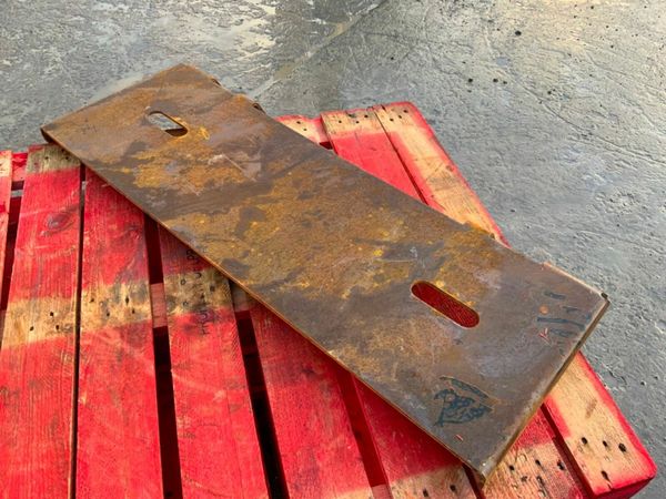 BOBCAT MOUNTING PLATE / INTERFACE BRACKET 377231836