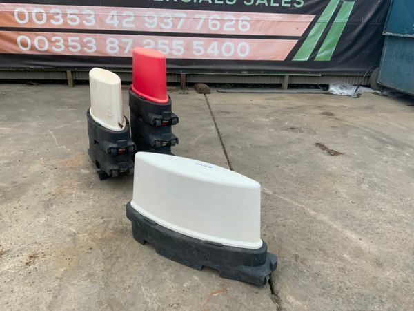 WEIGHTED  PEDESTRIAN SAFETY BARRIERS.. 377231966