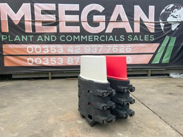 WEIGHTED  PEDESTRIAN SAFETY BARRIERS.. 377231968