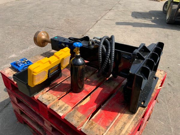 MINI SKID STEER POST DRIVER / BREAKER......319w. 377231907