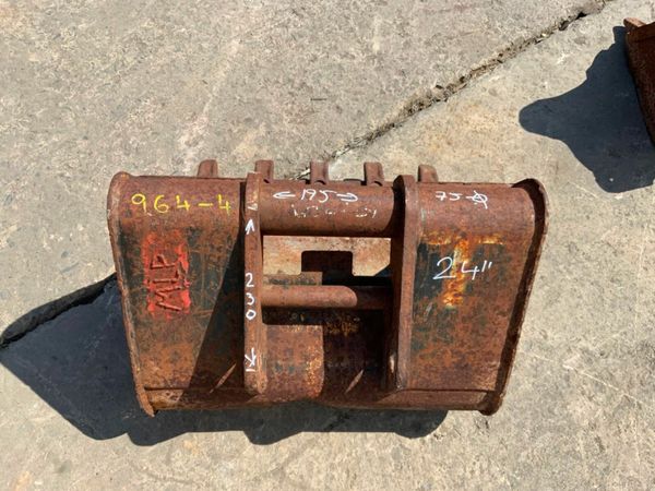 HARFORD .....MINI DIGGER BUCKETS.....964/4/5/6. 377231924