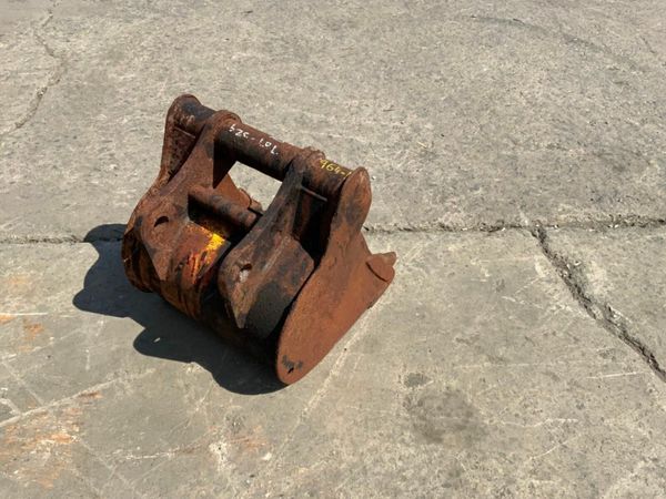 HARFORD .....MINI DIGGER BUCKETS.....964/4/5/6. 377231929