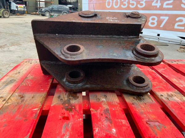 45mm x 50mm QUICK HITCH BUCKET ADAPTOR...260. 377232013