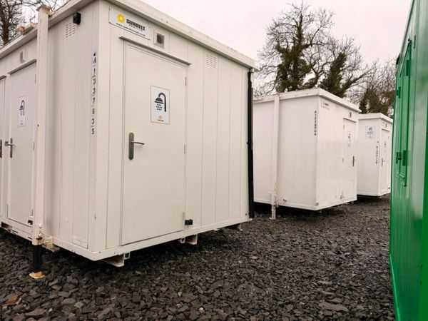 2023 THURSTON SITE SHOWER BLOCKS ....1087 377232147