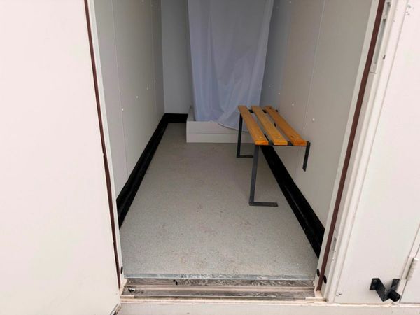 2023 THURSTON SITE SHOWER BLOCKS ....1087 377232156