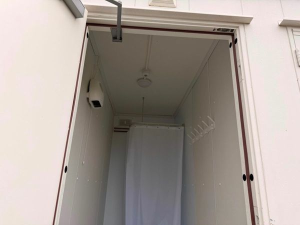 2023 THURSTON SITE SHOWER BLOCKS ....1087 377232158