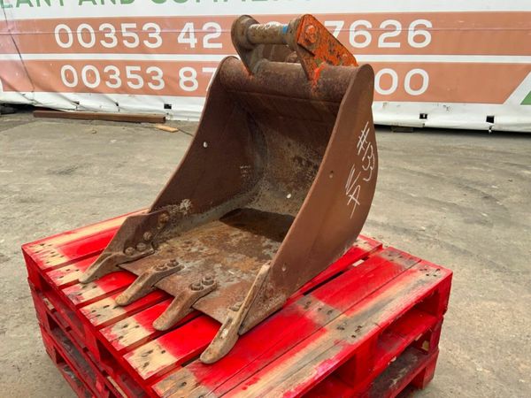 24" DIGGING BUCKET......60mm PINS.......133wa. 377232174