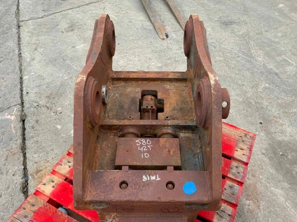 HYDRAULIC Quick hitch ....100mm PINS......161wa. 377232102