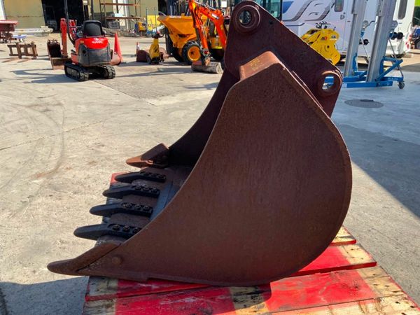 36" GEITH DIGGING BUCKET....45mmPINS......910-36. 377232133