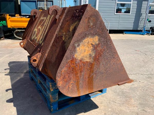 90" JCB TELEPORTER BUCKET......63n. 377232258