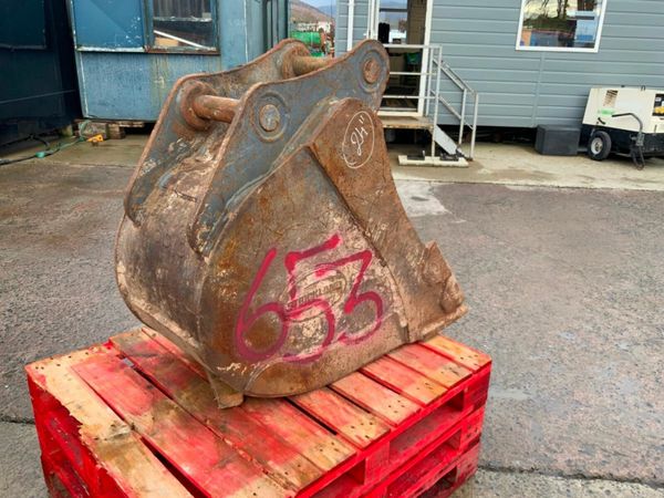 24" STRICKLAND BUCKET.........65mm PINS.........65 377232352