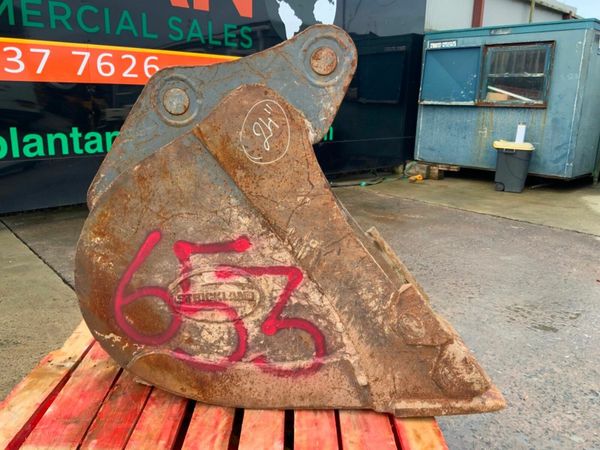 24" STRICKLAND BUCKET.........65mm PINS.........65 377232339