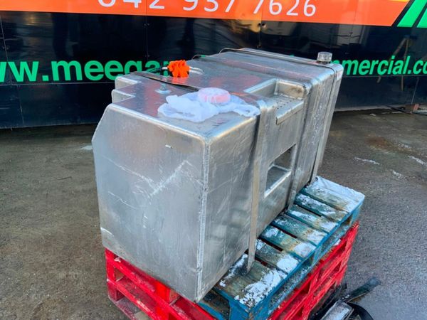 Volvo FH SB COMPONENTS DIESEL / HYDRAULIC TANK. 377232446