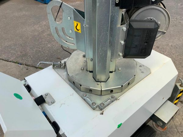 2020 TRIME X-CHAIN LED LIGHTING TOWER...1142t. 377232420