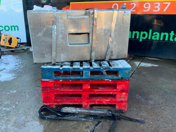 Volvo FH SB COMPONENTS DIESEL / HYDRAULIC TANK. 377232431