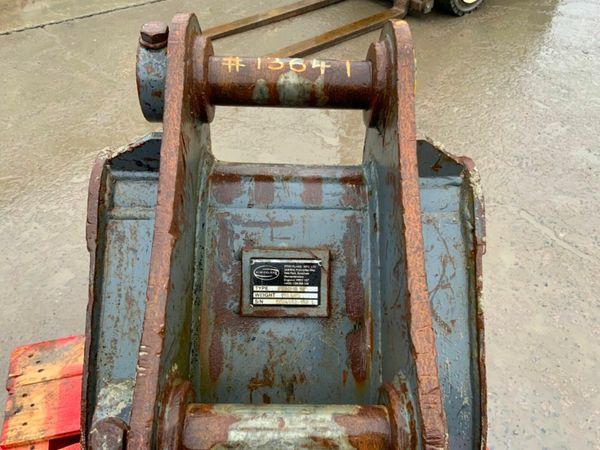 18" STRICKLAND BUCKET......50mm PINS.........1364t 377232509