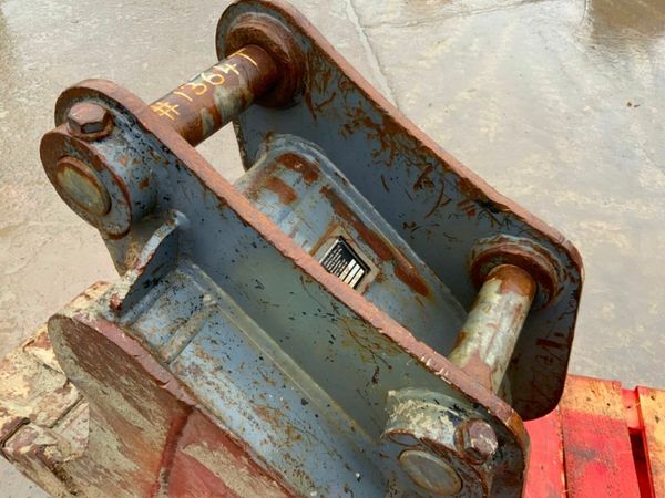 18" STRICKLAND BUCKET......50mm PINS.........1364t 377232510