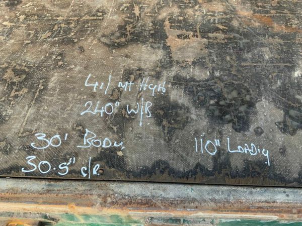 Iveco Stralis 26 TONNE REAR LIFT AXLE30ft  BODY. 377232537