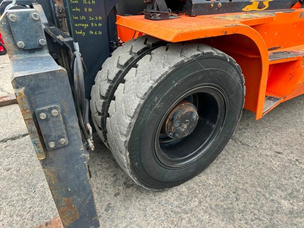 2014 DOOSAN 11 / 12 TON FORKLIFT .... 5,455 Hrs.. 377232637