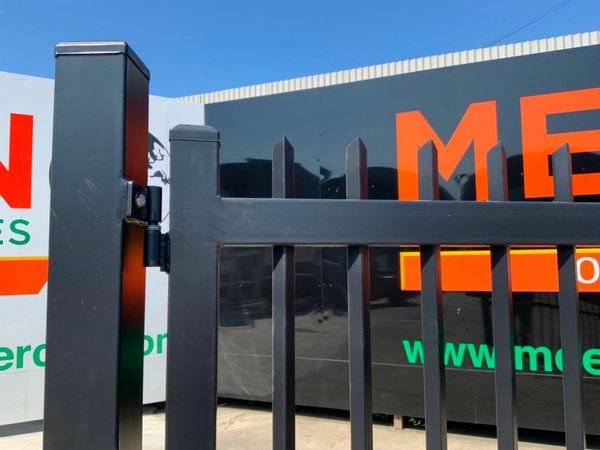 UNUSED 4.0mts ENTRANCE GATES & POSTS...3394. 377232780