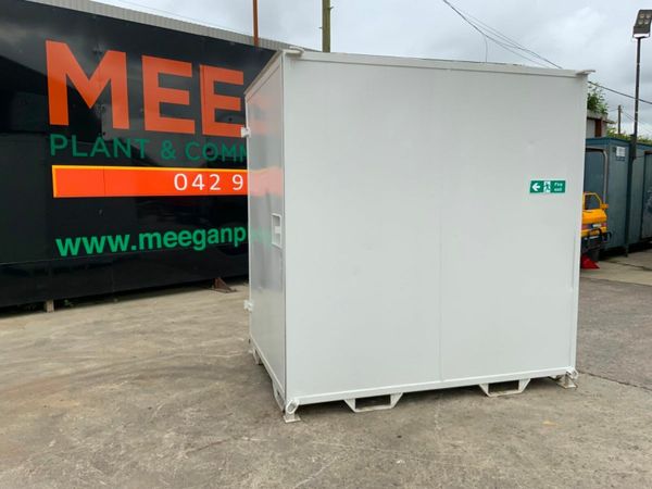 SELF CONTAINED PORTABLE TOILET CONTAINER...899. 377232840