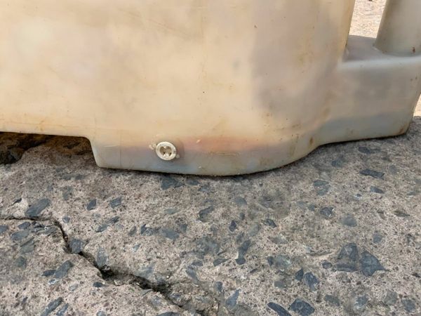 2.0mts x 1.0mts PLASTIC SAFETY BOLLARDS.....2834. 377232802