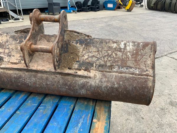 60" RHINOX GRADING BUCKET.....45mm PINS.....689. 377232821