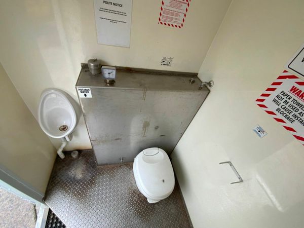 SELF CONTAINED PORTABLE TOILET CONTAINER...899. 377232839