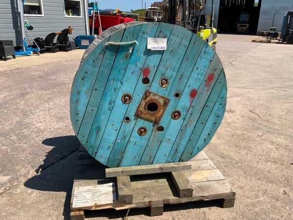 28mm WIRE ROPE.......410mts LONG.......4052 377232948