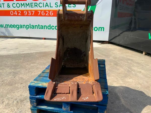 24" EUROFAB DIGGING BUCKET.....65mm PINS....1279t. 377232917