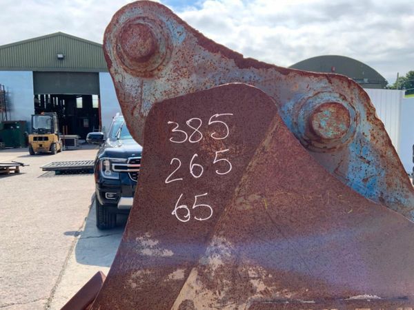 24" EUROFAB DIGGING BUCKET.....65mm PINS....1279t. 377232931