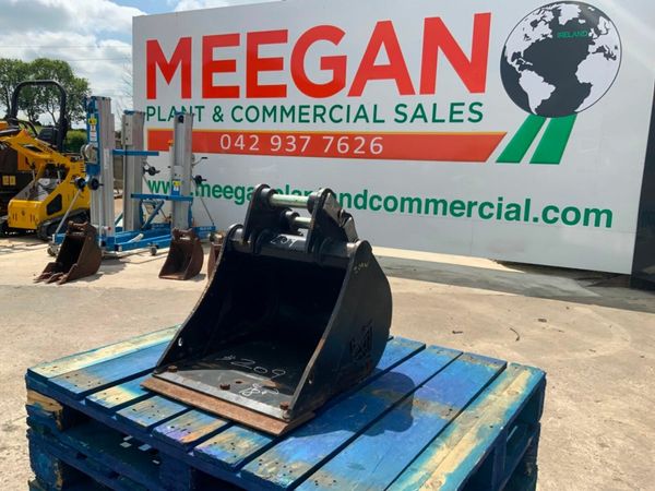 UNUSED 18" RHINOX BUCKET......35mm PINS.......209w 377233082