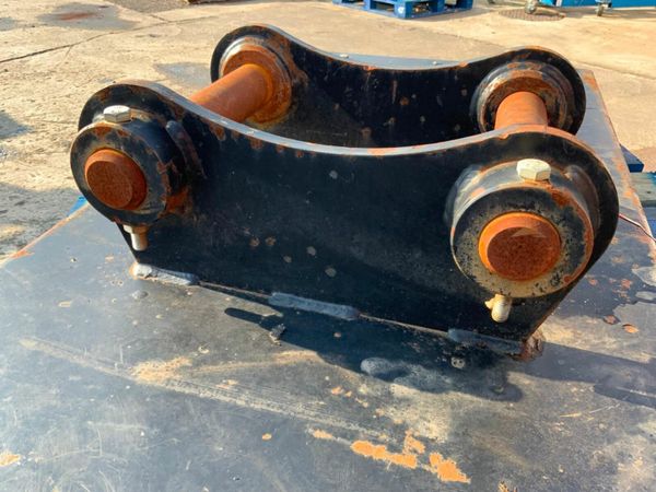 60" DIGBIT MINI DIGGER ROAD BRUSH....50mm PINS..72 377233009