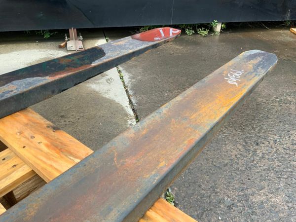 UNUSED 1800mm / 6 ft..... FORKS.....3 TON.....4561 377233385