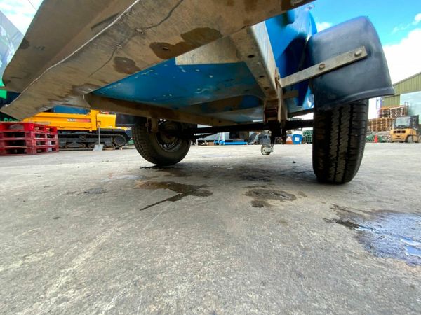 900lts. SINGLE AXLE WATER BOWSER..........57w. 377233399