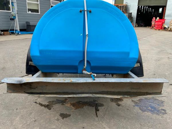 900lts. SINGLE AXLE WATER BOWSER..........57w. 377233401