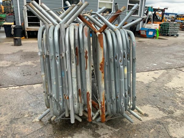 20 of GALVANISED PEDESTRIAN BARRIERS......4856. 377233790