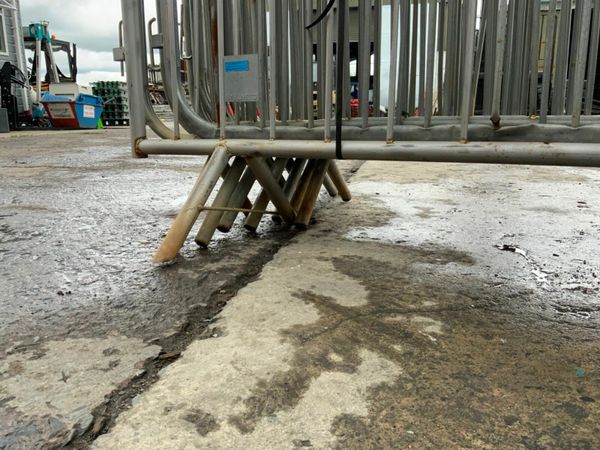 15 of GALVANISED PEDESTRIAN BARRIERS..4856-15 377233861